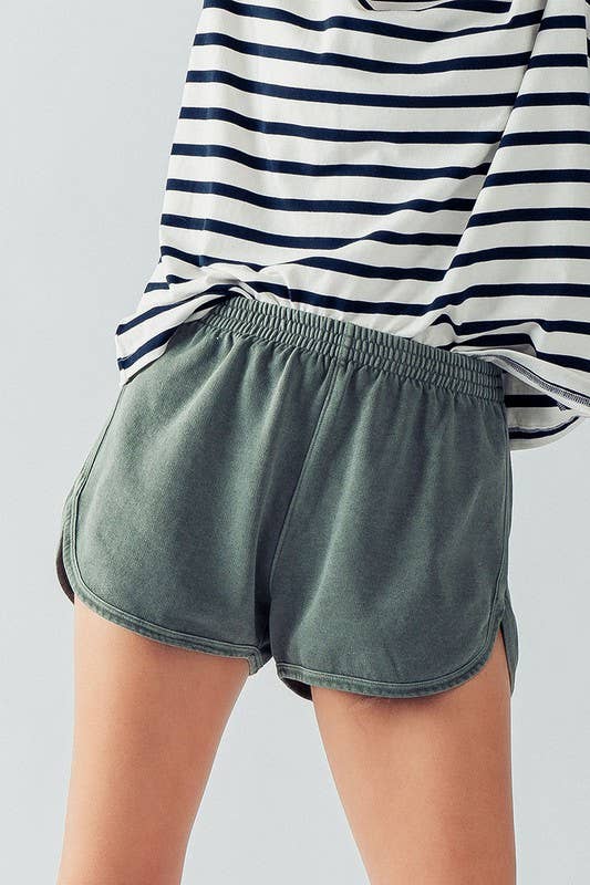 ALYSSA CASUAL COMFORT DOLPHIN SHORTS: TIMELESS TAUPE