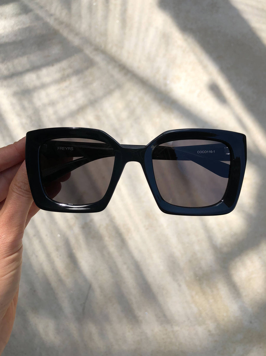 Coco Womens Sunglasses: Black