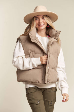 PUFFY HOODIE VEST