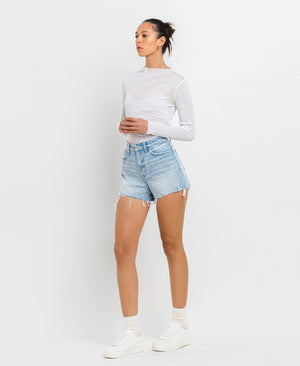 HIGH RISE DISTRESSED HEM A LINE SHORTS T6316: TANA RIVER / XS