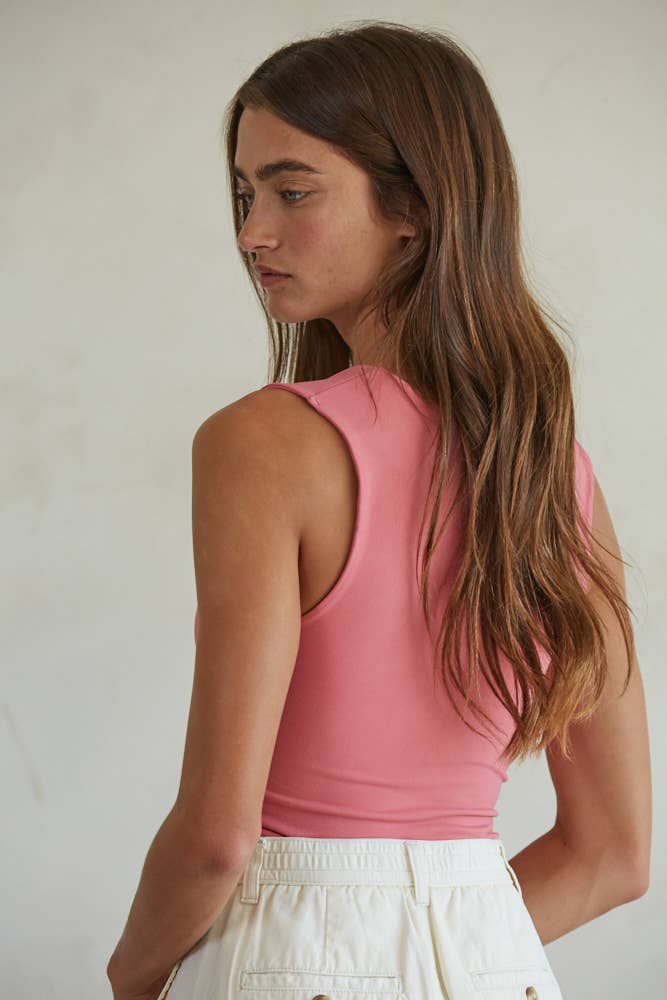 Double-Layered Seamless Sleeveless Top - Ultimate Comfort & Sculpted Fit