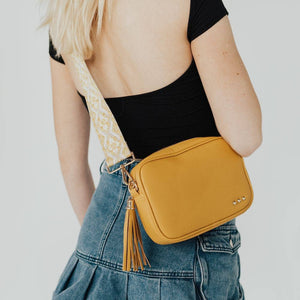 Willow Camera Crossbody Bag: Black