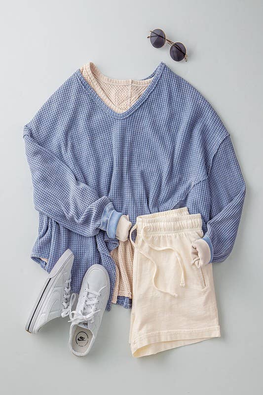 WAFFLE KNIT HIGH LOW TOP: BLUE