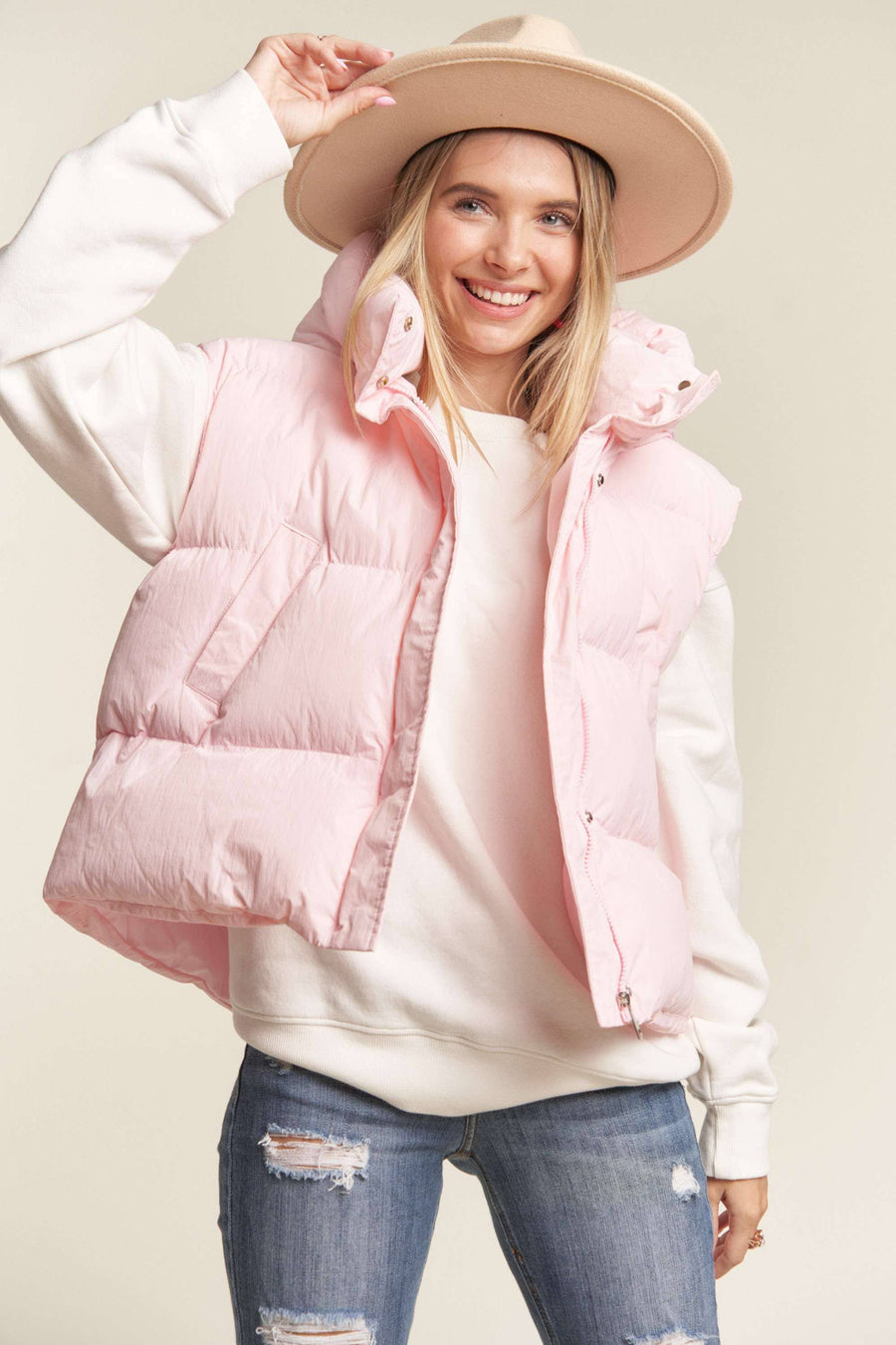 PUFFY HOODIE VEST