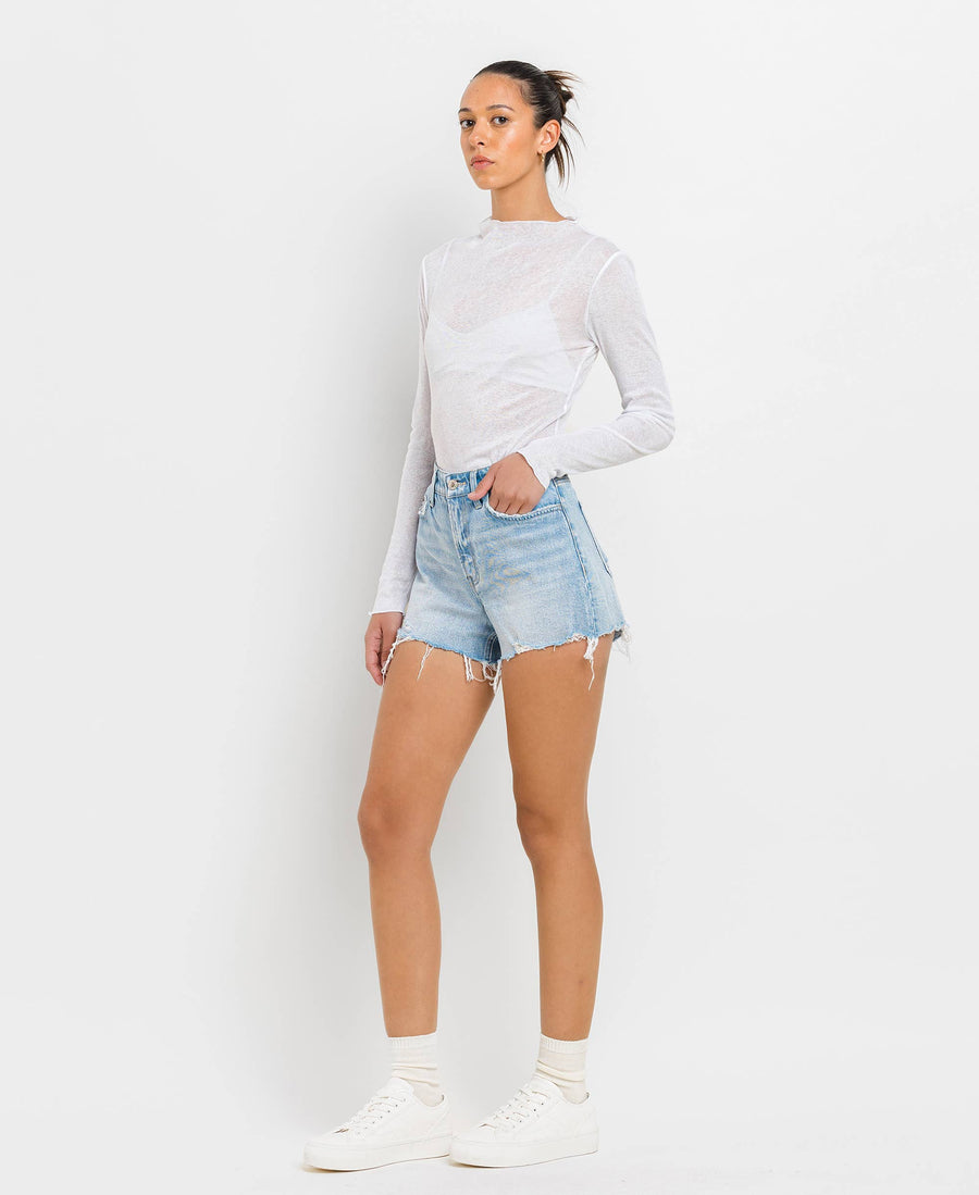 HIGH RISE DISTRESSED HEM A LINE SHORTS T6316: TANA RIVER / S