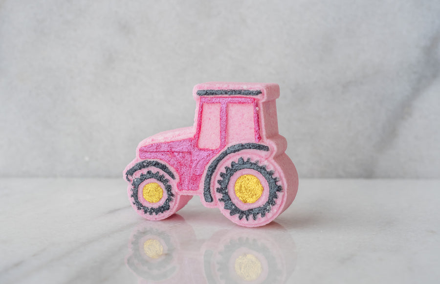 Red Tractor Bath Bomb
