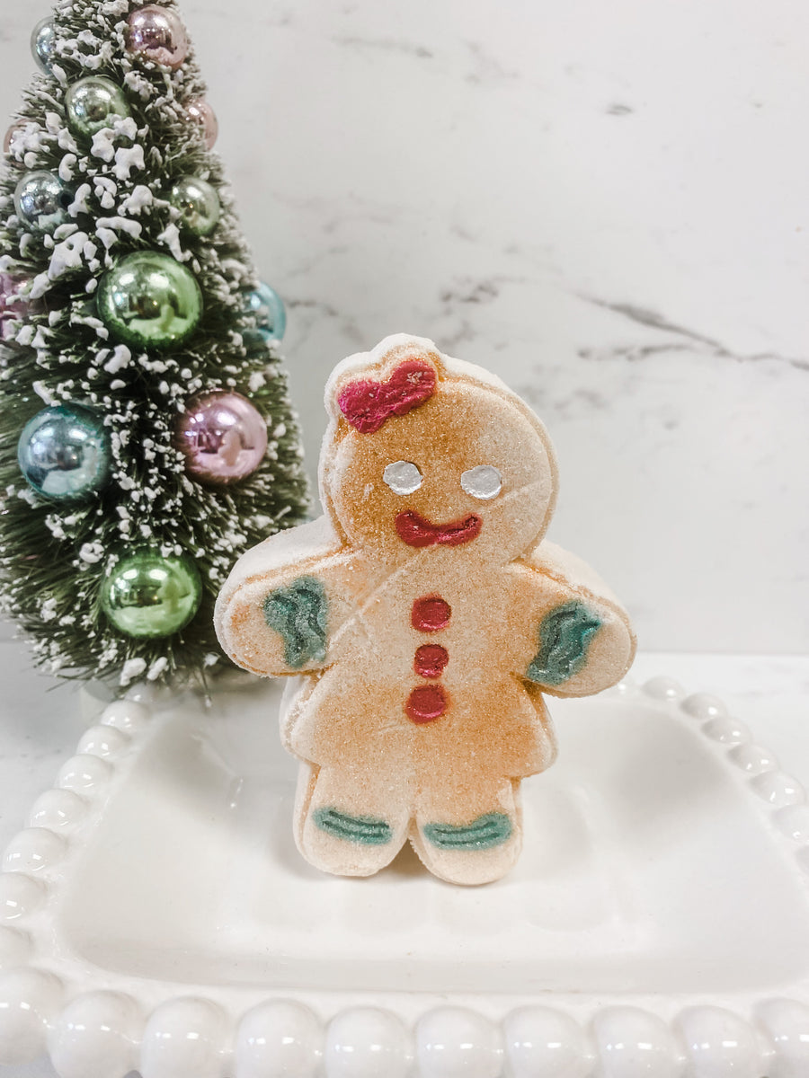 Mrs. Gingerbread Bath Bomb